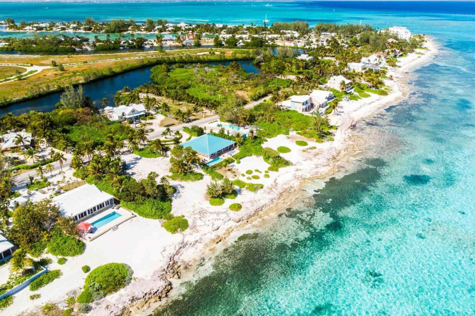 Thatch Hill - Renovated Beach House With Pool, Short Walk To The Rum Point Club Driftwood Village Buitenkant foto